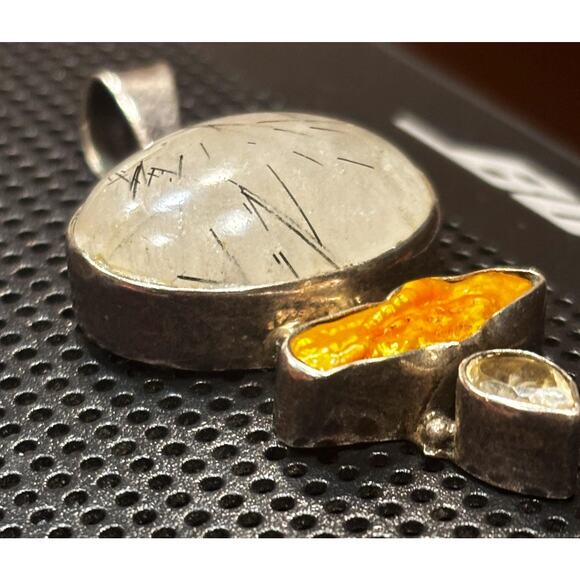 Sterling Silver Articulated Totem Pendant Tourmalinated Quartz Amber & Citrine - Picture 4 of 5